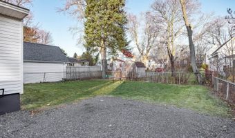 233 Palm St, Bangor, ME 04401