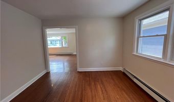 53 Pixlee Pl 2Nd Fl, Bridgeport, CT 06610