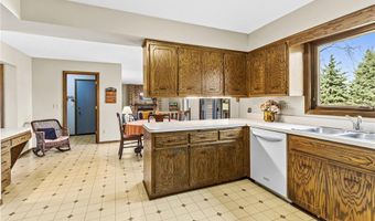 1181 Karth Lake Dr, Arden Hills, MN 55112