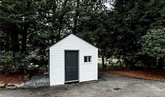 14 Partridge Dr, Exeter, RI 02822