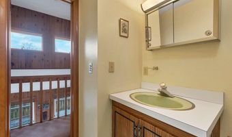 30 Chapman Cir, Campton, NH 03223