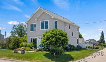 26 Walcott Ave, Narragansett, RI 02882