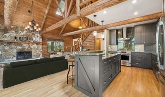 723 N River Rd, Algonquin, IL 60102