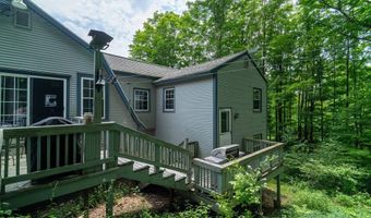 53 Henry St, Amherst, MA 01002