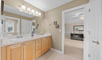 585 Burgess Cir, Aurora, OH 44202