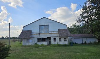 15 W Prospect St, Aurora, MO 65605