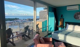 750 Amana St PH3, Honolulu, HI 96814