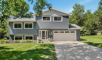 1308 Geneva Dr, Alexandria, MN 56308