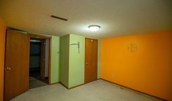417 S Sample St, Algona, IA 50511