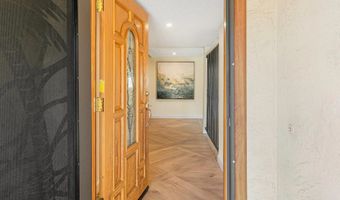 7945 Shadow Hill Dr, La Mesa, CA 91941