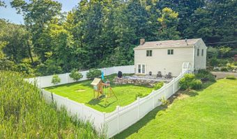 8 Pond Dr, Alloway, NJ 07422