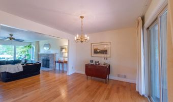 7041 CINDY Ln, Annandale, VA 22003