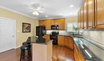 226 Arbor Trails Dr, Ballwin, MO 63021