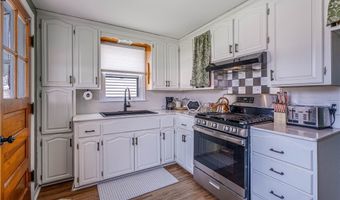 96 Hendricks Blvd, Amherst, NY 14226