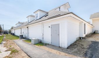 12 Main St, Center Harbor, NH 03226