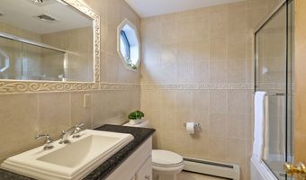 109 Andrew Dr, Canton, CT 06019