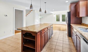 183 Skyline Rd, Bangor, ME 04401