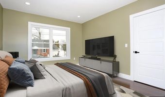 46 Phelps Ave, Bergenfield, NJ 07621