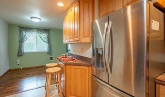 1105 1ST St, Bandon, OR 97411