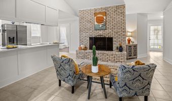 729 Canterbury Dr, Biloxi, MS 39532