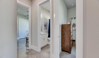706 Manns Harbor Dr, Apollo Beach, FL 33572