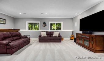 4936 W Village Trl SE, Ada, MI 49301