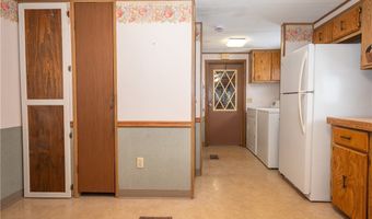 21 Golden Pond, Akron, NY 14001
