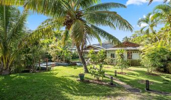 690 E Kuiaha Rd, Haiku, HI 96708