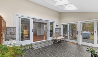 29 Sturgis Ln, Barnstable, MA 02630