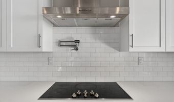 9863 SW RIDGE Dr, Beaverton, OR 97007