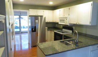 2134 Overlook Ct, Ann Arbor, MI 48103