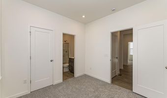 6804 Snowy Owl Ln, Affton, MO 63123