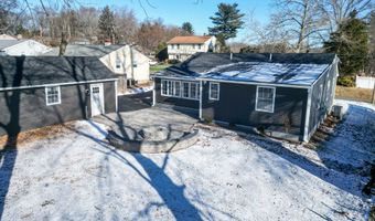 22 Shelley St, Cromwell, CT 06416