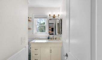 4021 Yankee Dr, Agoura Hills, CA 91301