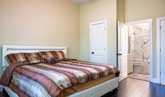 372 Foxboro Dr, Avon, IN 46123