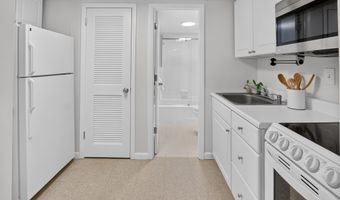6222 DAHLONEGA Rd, Bethesda, MD 20816