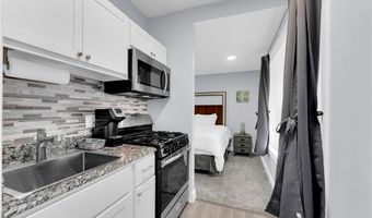797 E Market St 209, Akron, OH 44305