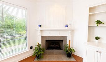 11001 Shoreline Dr, Baton Rouge, LA 70809