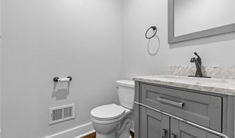 2611 Stella St, Airville, PA 15203