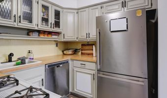4 SUNSET Ave, Bayonne, NJ 07002