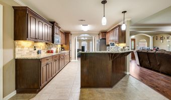 402 Demuth, Benton, AR 72019