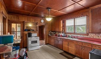 17 Neponset Ave, Boston, MA 02136