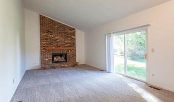 3207 Foxway Ct, Ann Arbor, MI 48105