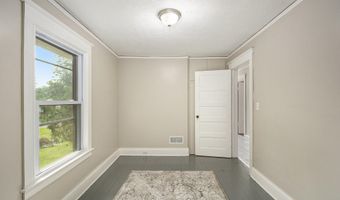 208 E Oak St, Albion, MI 49224