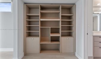 1150 101st St PH 702, Bay Harbor Islands, FL 33154