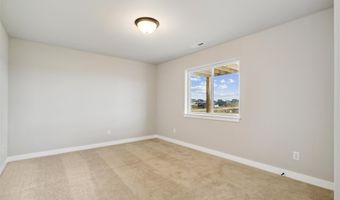 1301 Berkshire Ln, North Liberty, IA 52317