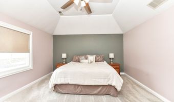 317 Edgewood Pl E, Anderson, IN 46011