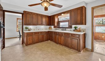 813 E GRANT St, Appleton, WI 54911