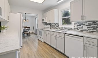 745 Adaway Ave SE, Ada, MI 49301
