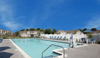 63 Great Hill Dr 63, Bethel, CT 06801